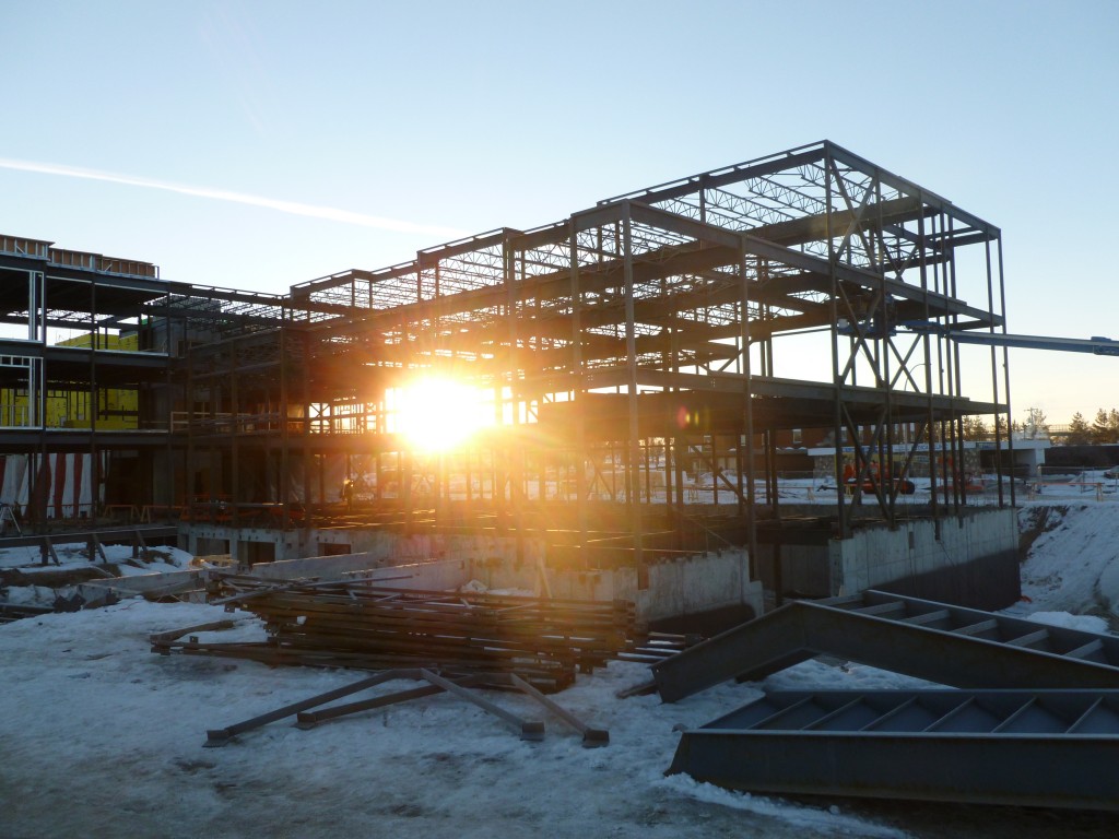 DrTurner Senior Housing, Fort Saskatchewan Sturo Métal conçoit, fabrique et installe des